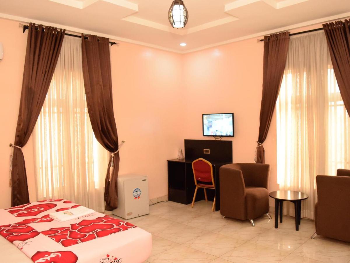 Bana Hotel & Suites Lagos Exterior foto