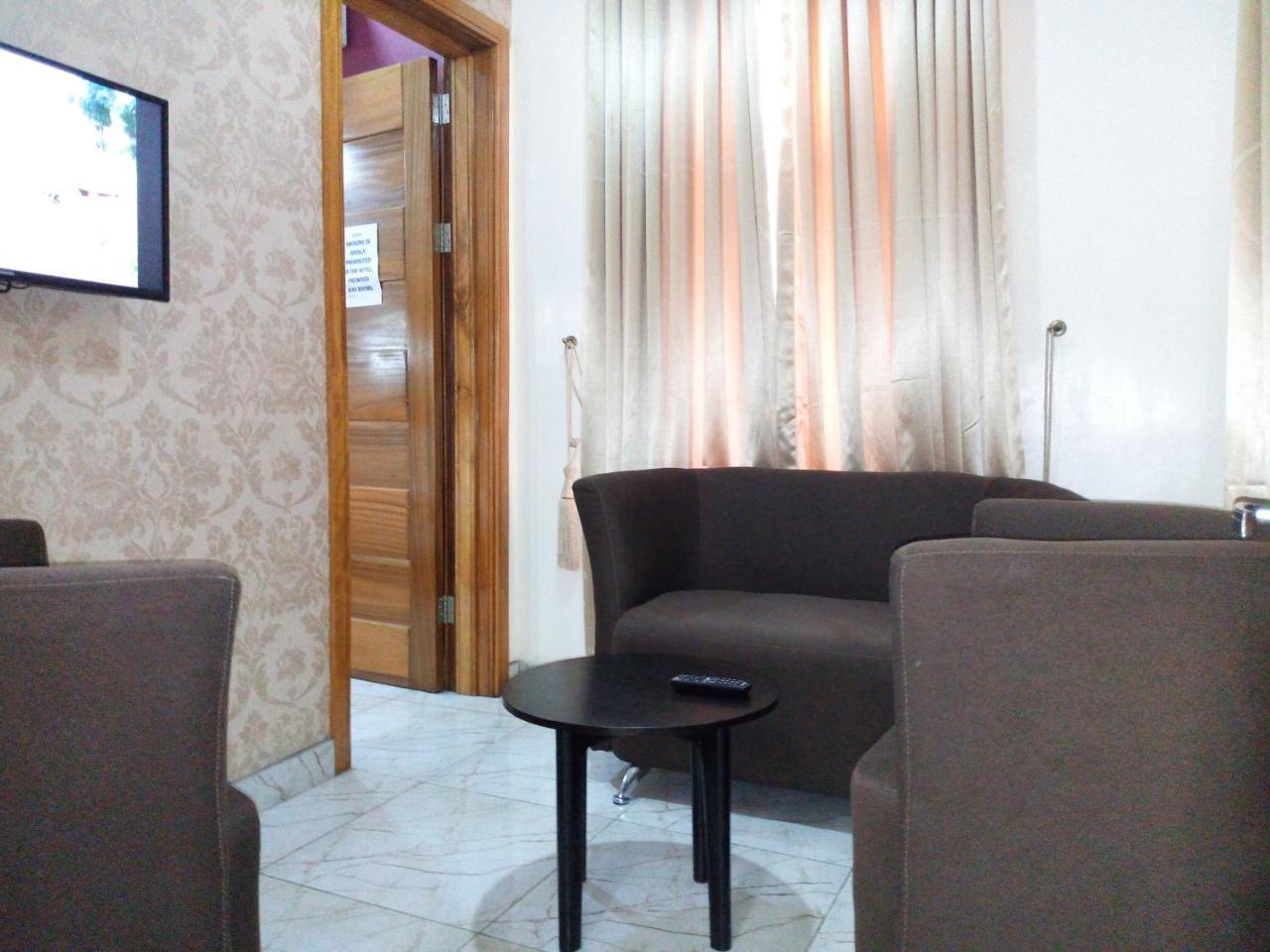 Bana Hotel & Suites Lagos Exterior foto